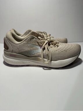 Brooks Women's Ghost Running Shoes - Light Beige with Pale Pink Accents